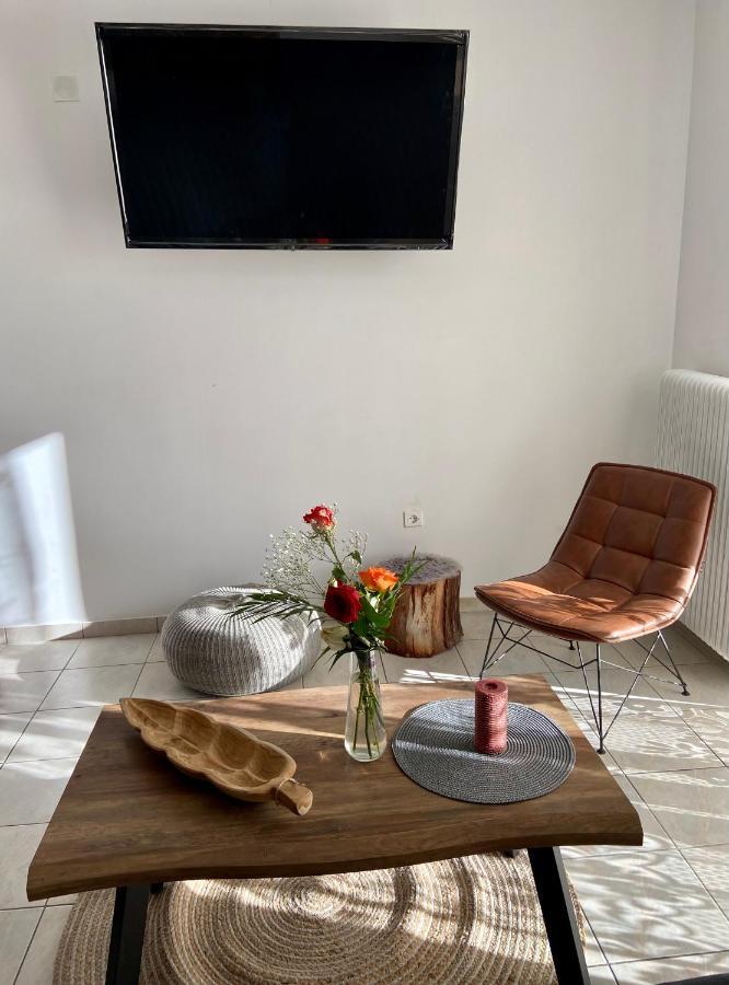 Angelina'S Boutique Suite In Nafplio City Exterior foto
